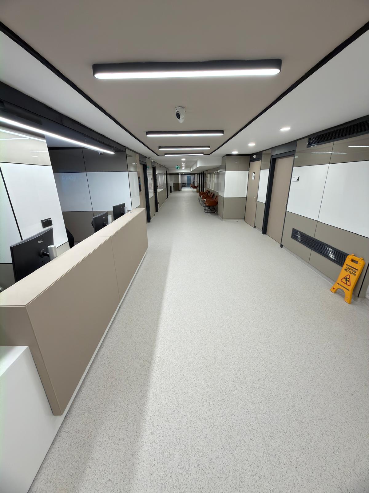Daviva Avcılar Hastanesi klinik geçiş alanı